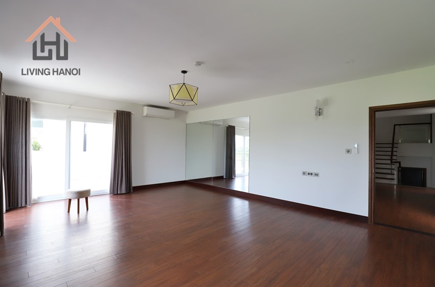Stunning and Spacious vila for rent in Q block Ciputra, Hanoi Stunning and Spacious vila for rent in Q block Ciputra, Hanoi