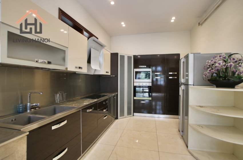 VINHOMES RIVERSIDE – 03 bedrooms villa with garden available for rent VINHOMES RIVERSIDE – 03 bedrooms villa with garden available for rent